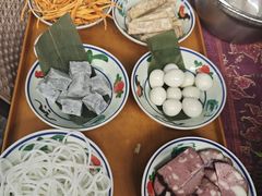 -刘姐啤酒鱼民族演艺餐厅(西街总店)