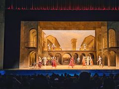 -交通银行前滩31演艺中心