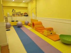 -小马快跑儿童托育中心(华润万家店)