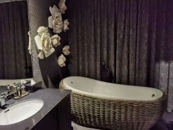 -THANN EXPRESS SPA