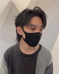 -一家只做男发烫染的店