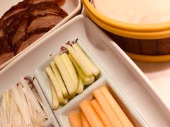 -韵秋荷(宝山龙湖天街店)