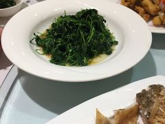 -白玉兰酒店(上海田子坊马当路地铁站店)