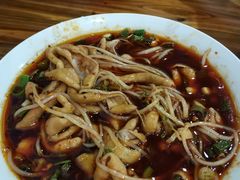 -中和裴氏蹄花(府河路店)