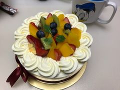 -花花卷卷·鲜食蛋糕(静安久光百货店)