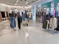 -ZARA(大上海时代广场店)