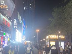 -观音桥步行街