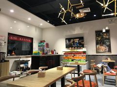 -极有家小鱼小鸡石锅煲(佳兆业店)