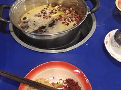 -马路边边串串香(涑河南街店)