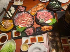 -山之屋炭火烧肉·生啤畅饮(大朗万科中央公园店)