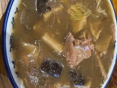 -清真高老大牛排胡辣汤(嵩山路总店)