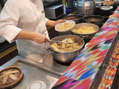 -汗腾格里·风味餐厅(新疆驻京办店)