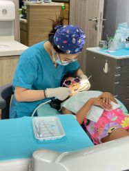 -睿宝儿科·眼科·口腔(静安大悦城门诊部)