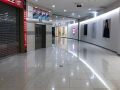 -日月光中心广场