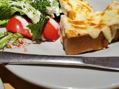 -Lia Cafe Bar Restaurant松山咖啡屋