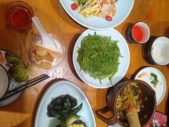 -老滇山寨•云南特色菜•地方菜•民族风情歌舞表演(金碧店)