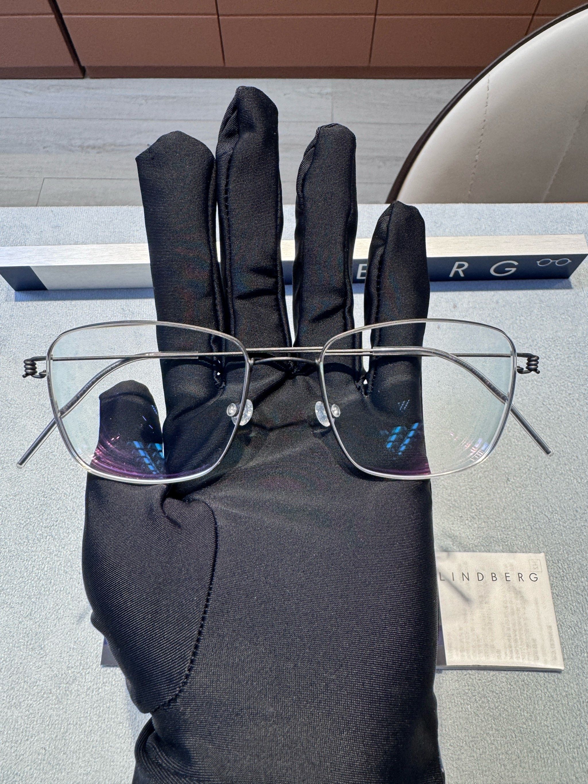 n色号:u9
林德伯格ti m系列,细丝钛框,缠绕的艺术🖼️#镜架