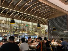 大堂-钱小奴海鲜自助黑金店(杭州滨江龙湖店)