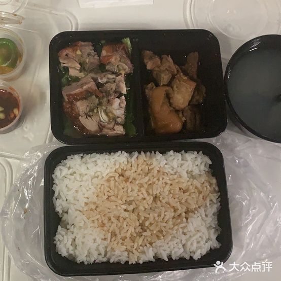 农家猪脚饭(国贸店)