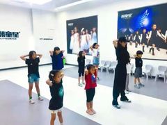 -潮童星少儿模特形体培训(郑州总校)