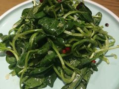 炝拌鸡毛菜-名羊天下陕北横山铁锅炖羊肉(博文路店)