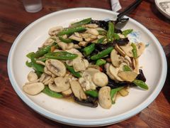 蘑菇小炒-小乡小镇·传承桐庐土菜·老板亲自烧的菜