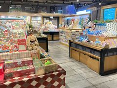 -猫的天空之城概念书店(苏州诚品店)