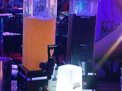 -UP嘻哈酒吧(粉巢店)