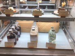 面包甜点陈列柜-COTTON CAFE(德信·中外公寓店)