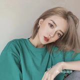 高级米白色适合这个季节的你