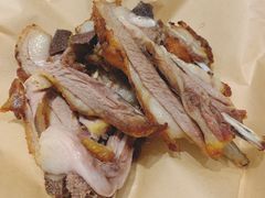 馕坑果木烤羊排-巴扎美食·新疆菜·西域歌舞表演餐厅(新疆大厦店)