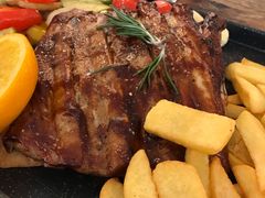 西班牙慢烤猪肋排-灵意咖啡·西班牙美食(汕头金平万达广场店)