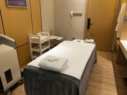 -香港倾城国际·美容美体中心