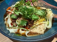 -耶里夏丽·丝路国际·新疆餐厅(浦东区东方路店)
