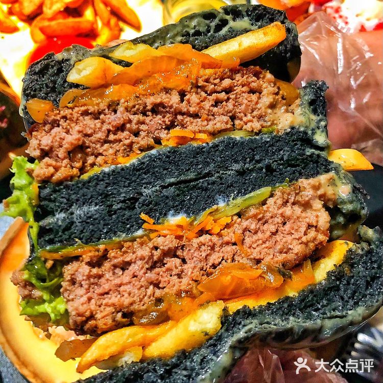 藏在沙坡尾小巷的老牌汉堡店🍔 味道真的绝