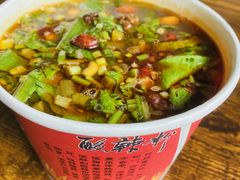 -花儿姐与战哥的美食档