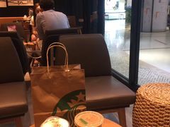 靠窗位-星巴克(兰州国芳百货店)