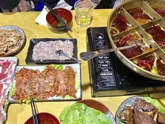 -江湖餐厅–重庆九宫格老火锅