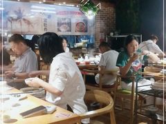 大堂-洪氏嗨捞·广东猪肚鸡·椰子鸡火锅(西咸万象城店)