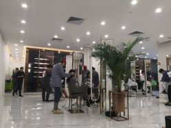 大厅-3AM HAIR SALON烫发染发接发