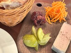 -羽深肉铺 Steak & Wine