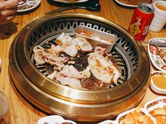 -山焱·炭火自助烤肉(周浦万达店)