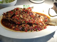 香煎大鲫鱼-费大厨辣椒炒肉(黄兴中心广场店)