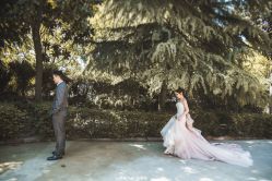 -Flora婚纱礼服定制租赁店