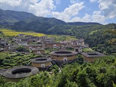 -初溪土楼群