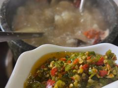 -鲁朗纳麦石锅鸡庄园