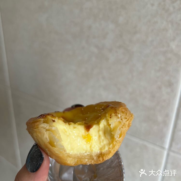 不愧是源自最早最有名的”葡式蛋挞“，总体非常优秀