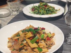 -梁家大院•农家菜(昆山会展中心店)