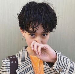 -茶发Salon·烫发染发理发