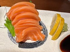 -望鲸居酒屋